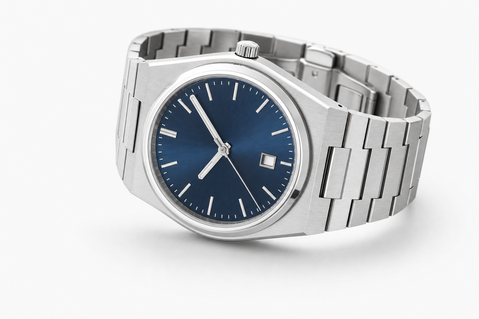 Tissot PRX Powermatic 80 на студийном фоне